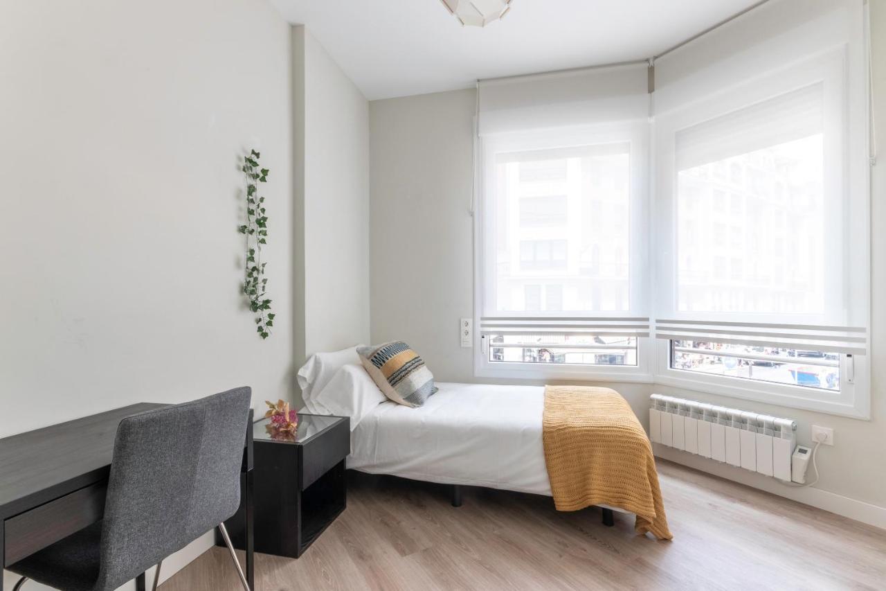 Apartament Moderno Y Amplio En El Centro Bilbao Zewnętrze zdjęcie