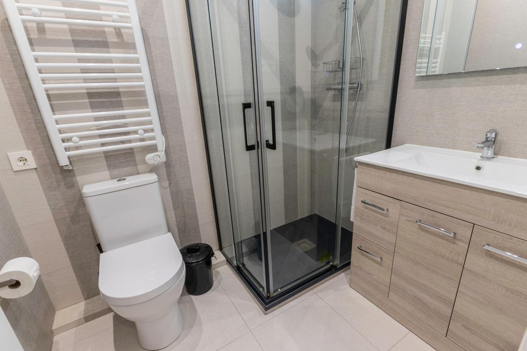 Apartament Moderno Y Amplio En El Centro Bilbao Zewnętrze zdjęcie